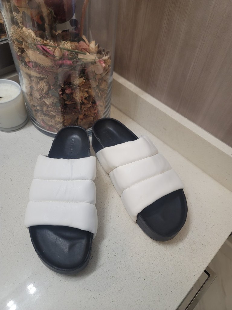 Simon Miller White Vegan Leather Dip Bubble Slides, Size 41
